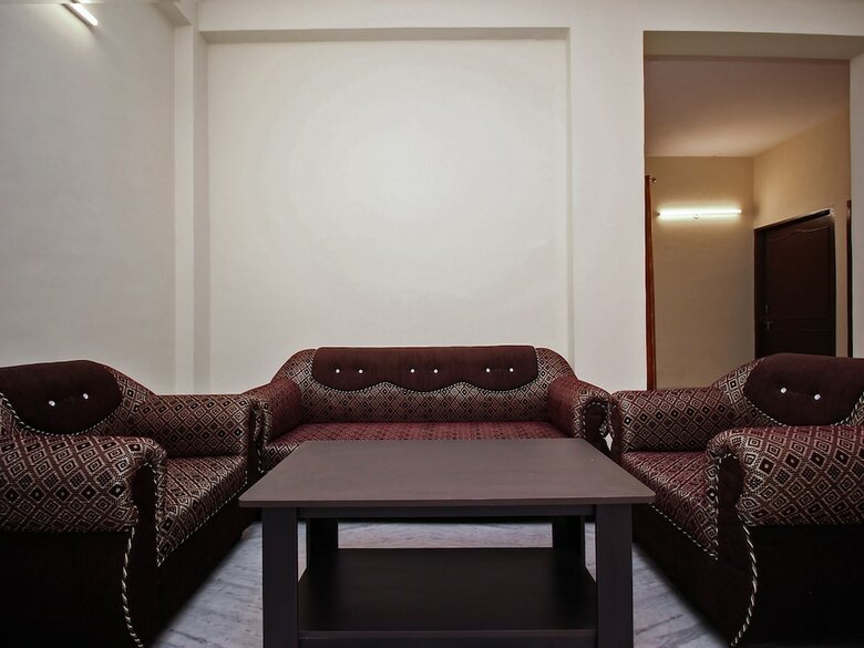 Apartamentos Oyo Home 18790 Vibrant 2bhk