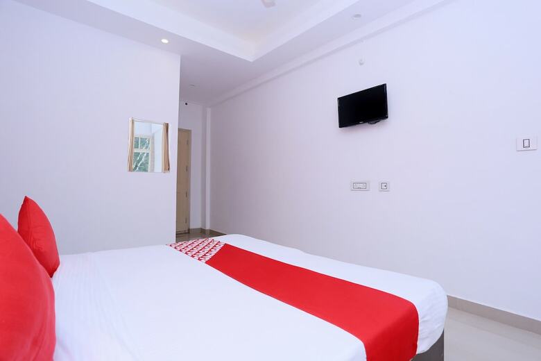 Hotel Oyo 23756 Munnar Paradise, Irumupalam