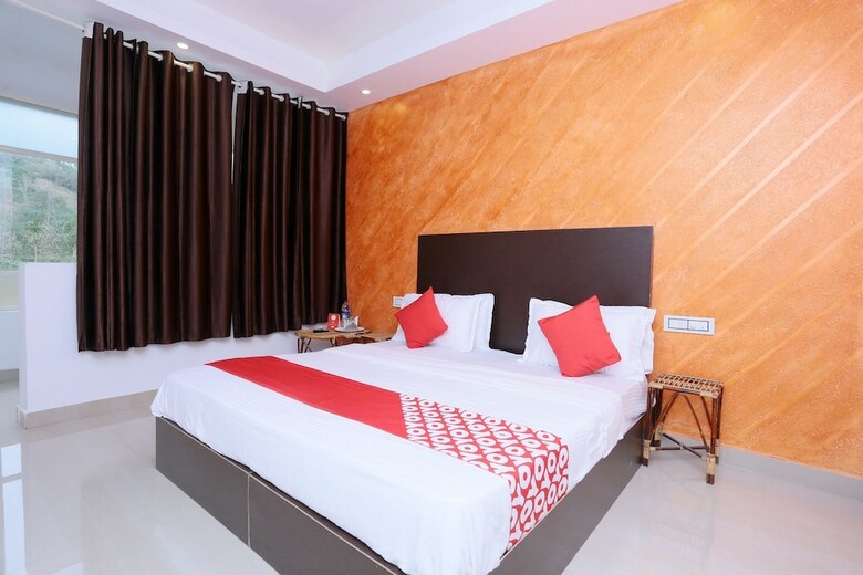 Hotel Oyo 23756 Munnar Paradise, Irumupalam