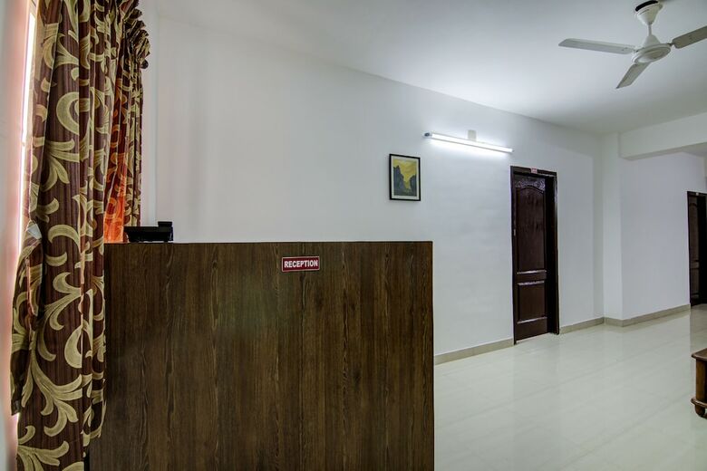 Hotel Oyo 24044 Appledoor Service Apartment
