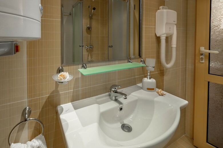 Aparthotel Studio With Kitchenette In Avalon Complex