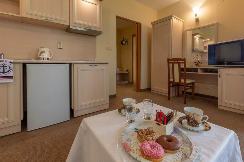 Aparthotel Apartment With Kitchenette In Avalon Complex