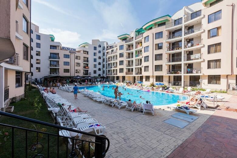Aparthotel Apartment With Kitchenette In Avalon Complex