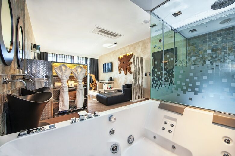 Hotel Suites Natura Mas Tapiolas