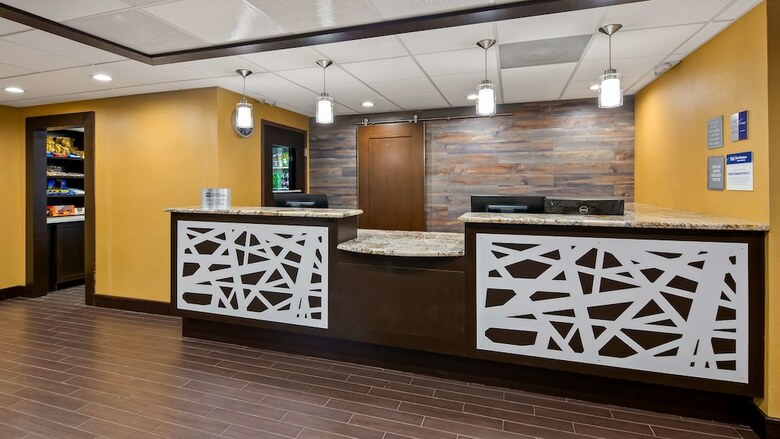 Best Western Plus Dallas Love Field North Hotel