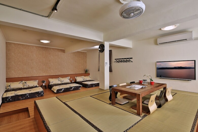 Hotel Full House Of Happiness B&B