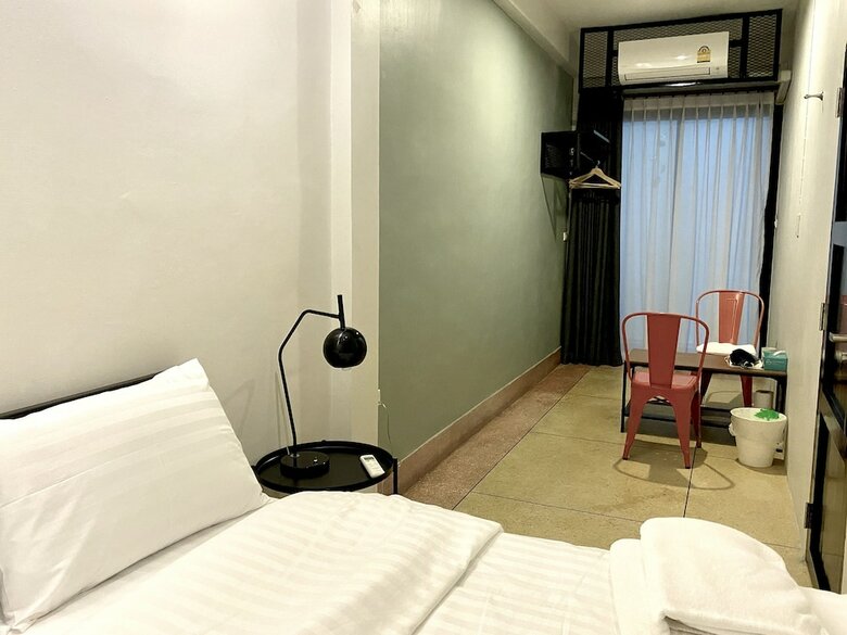 Hotel Two One Zero Apartment