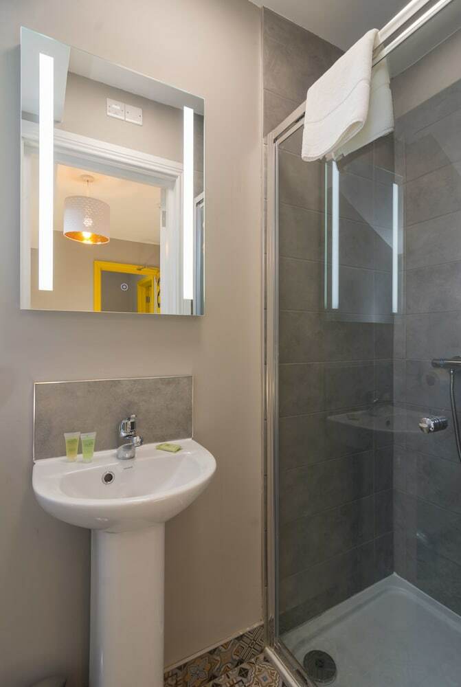 Hotel Wellesley Guest Accommodation