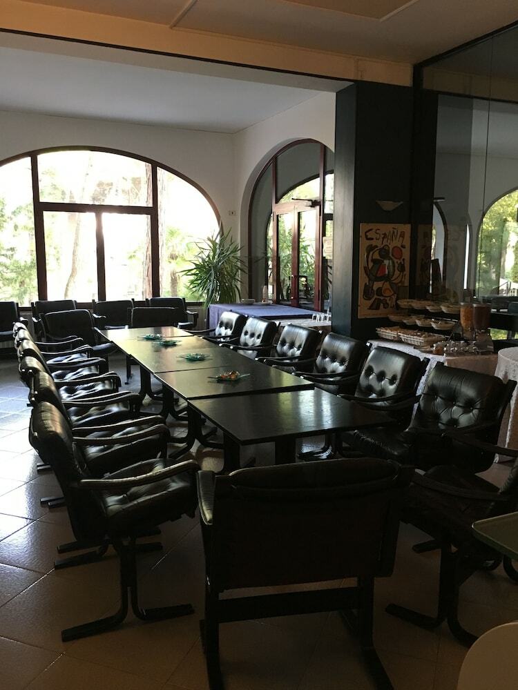 Hotel Deanna Golf