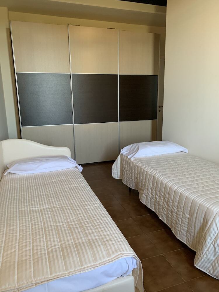 Hotel Deanna Golf