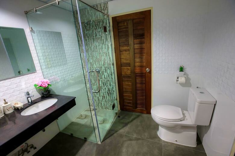 Hotel The Greenery Central Suites