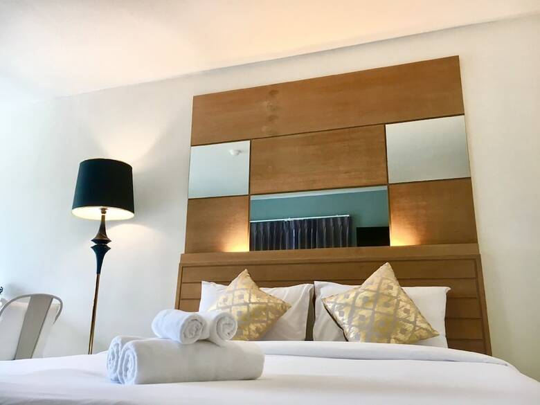 Hotel The Greenery Central Suites