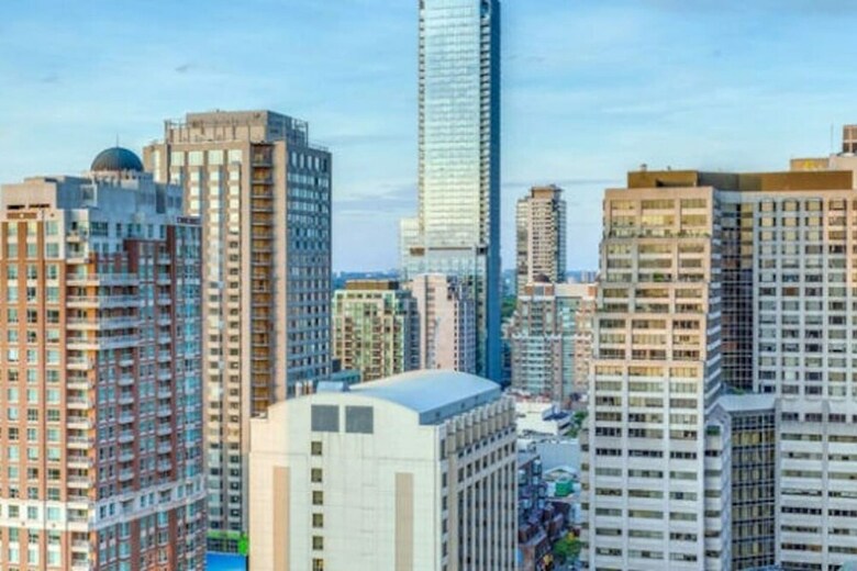 Apartamentos Executive Class, Downtown Luxury Condo @ Yorkville