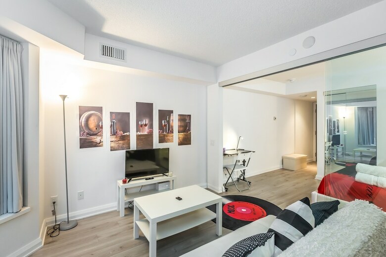 Apartamentos Executive Class, Downtown Luxury Condo @ Yorkville