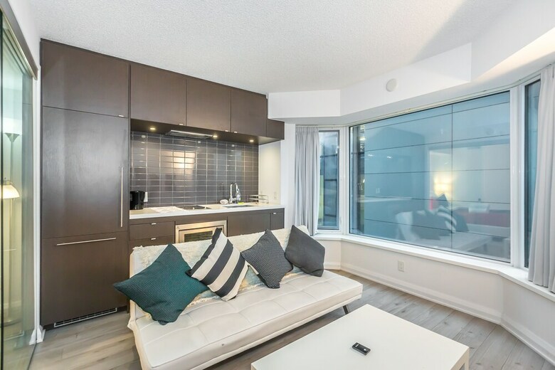 Apartamentos Executive Class, Downtown Luxury Condo @ Yorkville