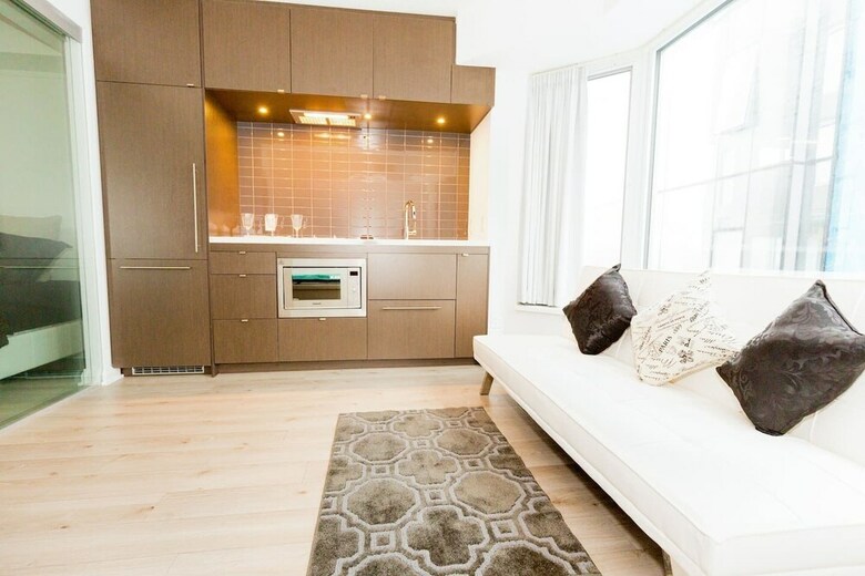 Apartamentos Executive Class, Downtown Luxury Condo @ Yorkville