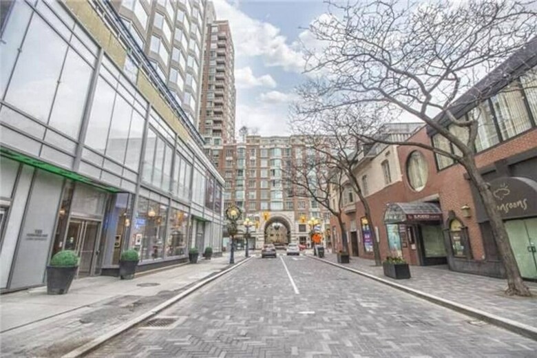 Apartamentos Executive Class, Downtown Luxury Condo @ Yorkville