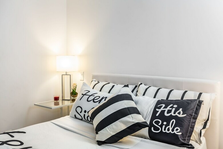 Apartamentos Executive Class, Downtown Luxury Condo @ Yorkville