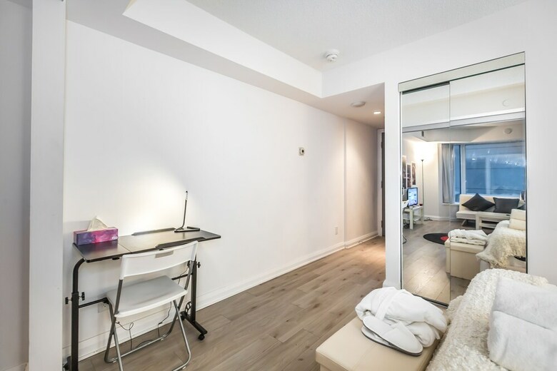Apartamentos Executive Class, Downtown Luxury Condo @ Yorkville