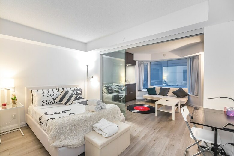 Apartamentos Executive Class, Downtown Luxury Condo @ Yorkville