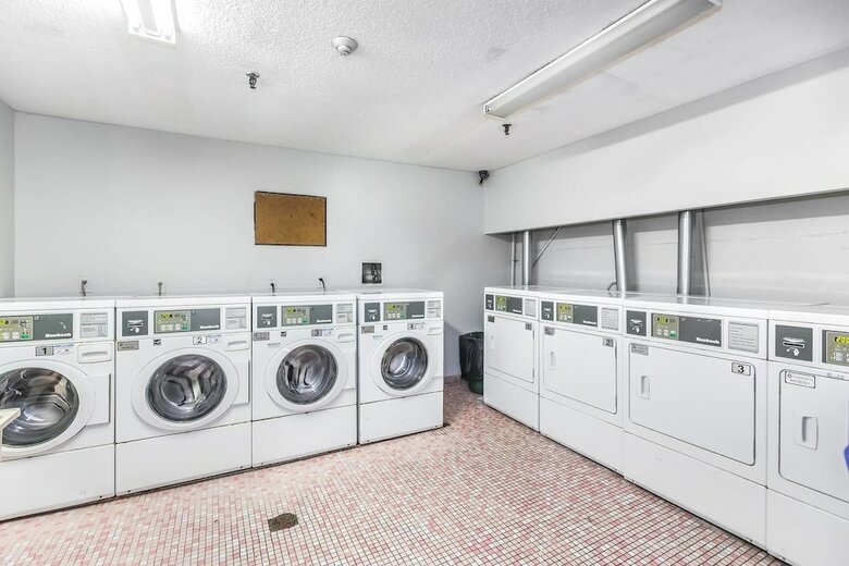 Apartamentos Budget Friendly Suites In Downtown Toronto III