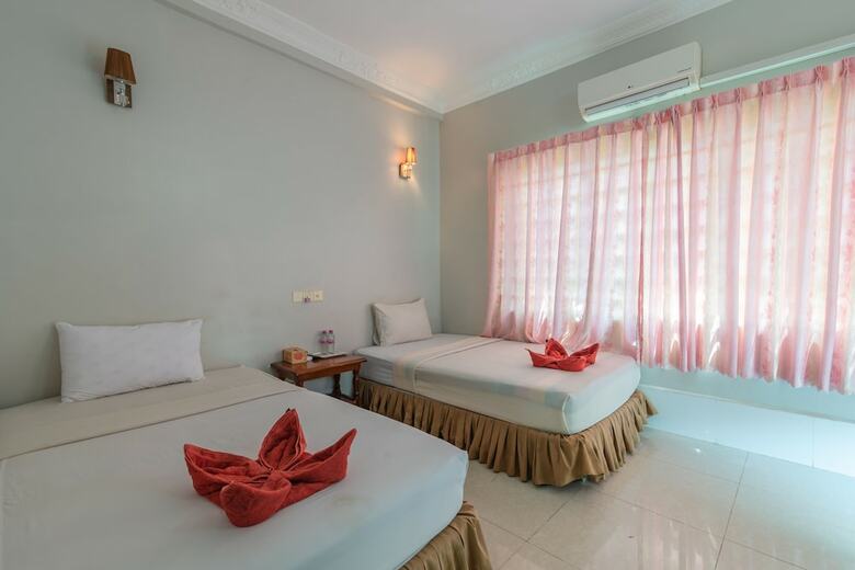 Hotel Cheata Inn