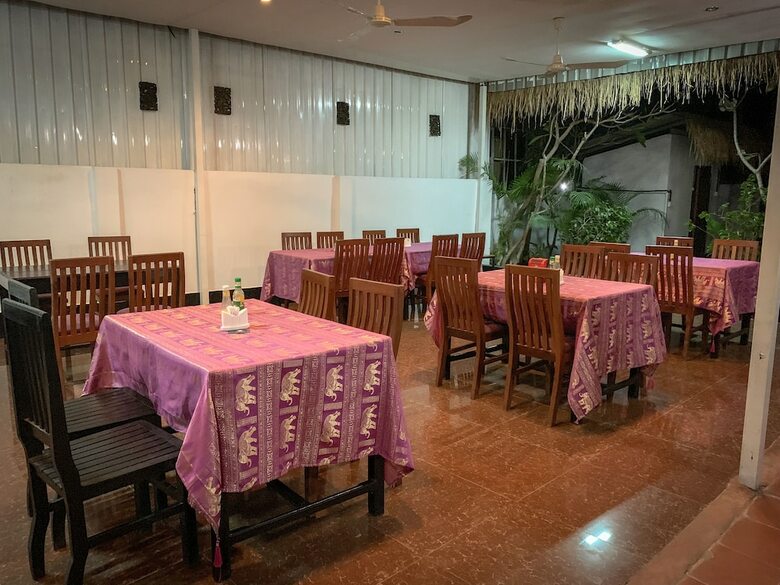 Hotel Cheata Inn