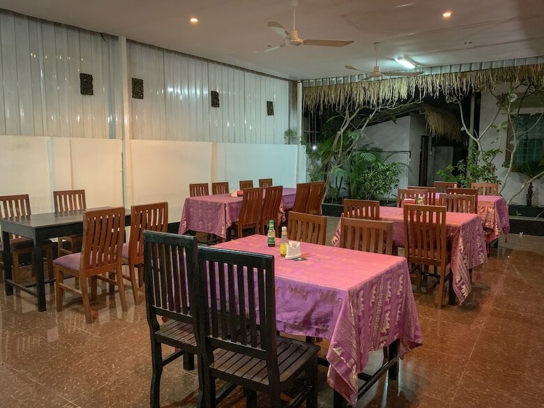 Hotel Cheata Inn