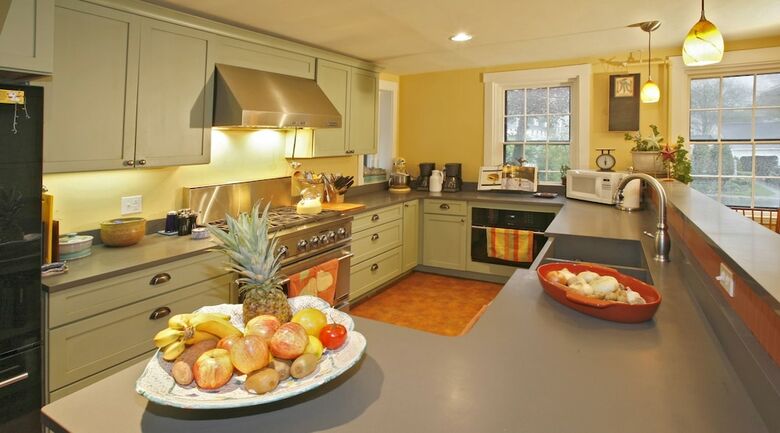 Bed & Breakfast Inn At Bath