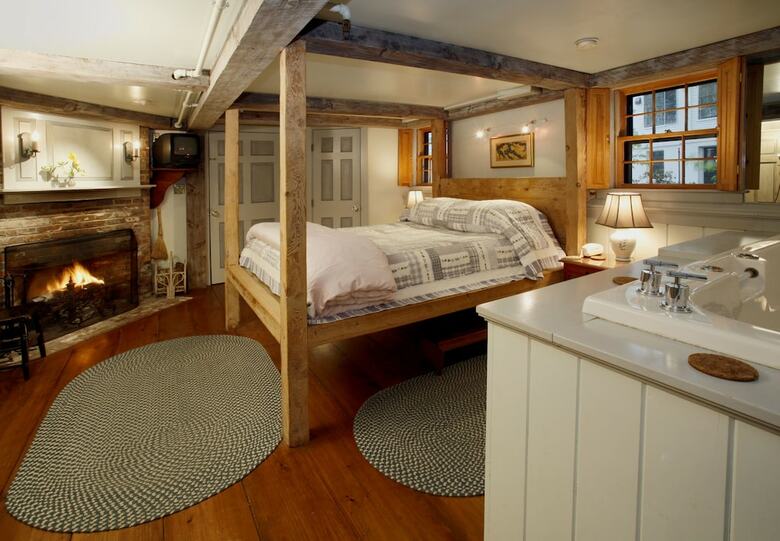 Bed & Breakfast Inn At Bath