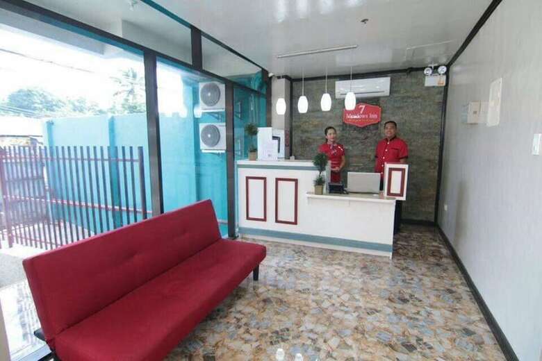Hotel 7 Meadows Inn
