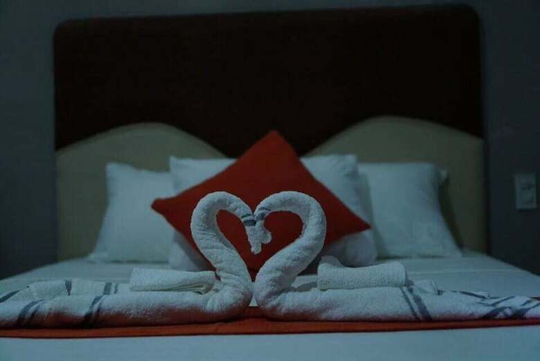 Hotel 7 Meadows Inn