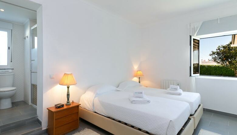 C12 - Sunshine Luz House By Dreamalgarve