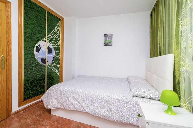 Apartamentos Espanatour Town House Ruslan