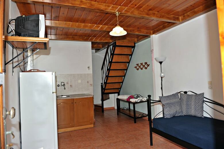 Hotel Studios Dimitris Giatras