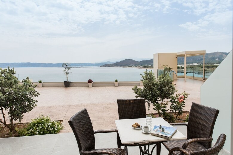 Balos Beach Hotel