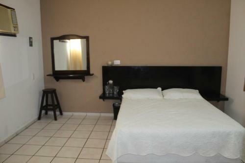 Hotel Moreno