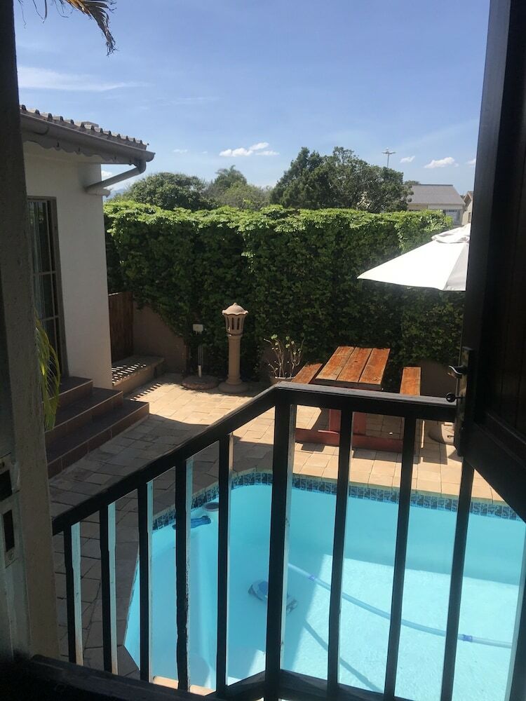 Hotel Dolphin Circle Bed And Breakfast