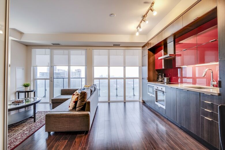 Apartamentos Galaxy Suites 300 Front Unit 3003