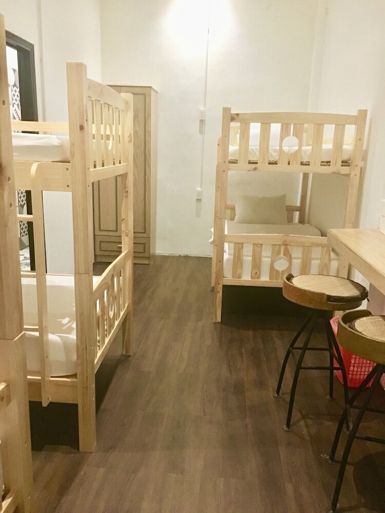 Hostal Queen Boutique Hotel - Hostel