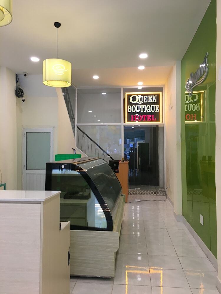 Hostal Queen Boutique Hotel - Hostel