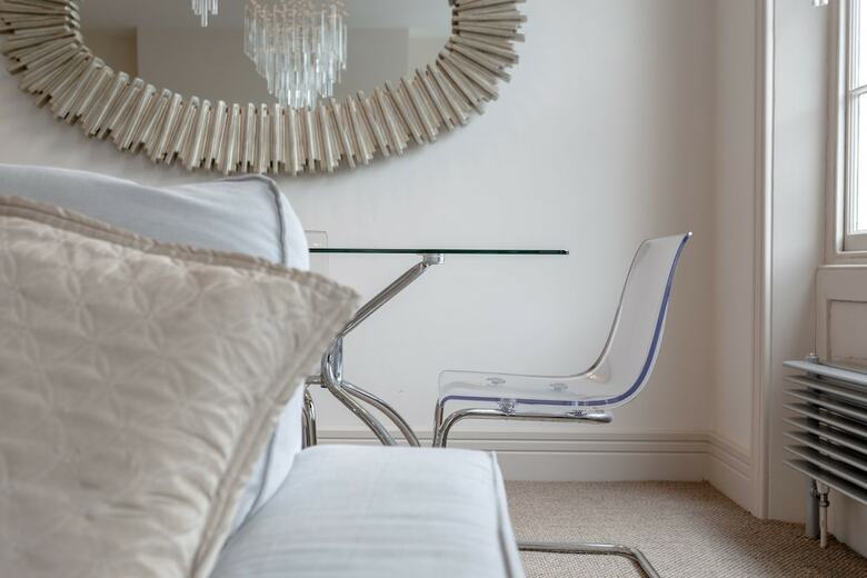 Stylish 3 Bedroom Apartment In Pimlico