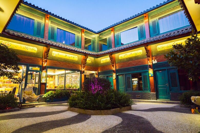 Posada Floral Hotel Lijiang Nanzhao Mansion