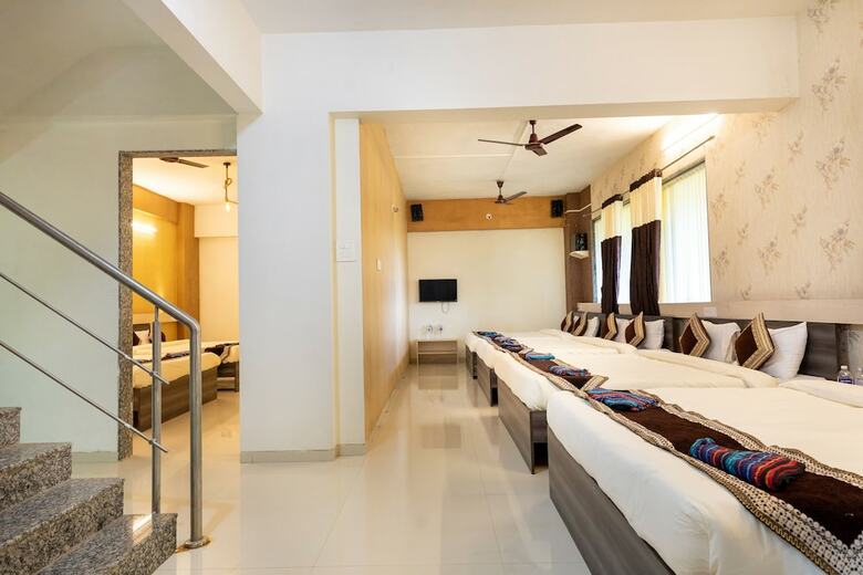 Hotel Vivaant Retreat And Conventions.