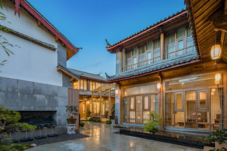 Floral Hotel Lijiang Qinyuan