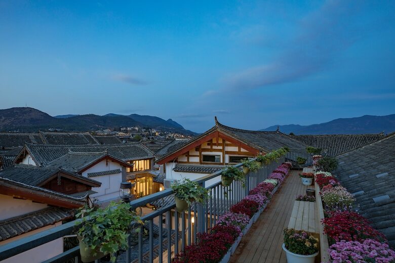 Floral Hotel Lijiang Qinyuan