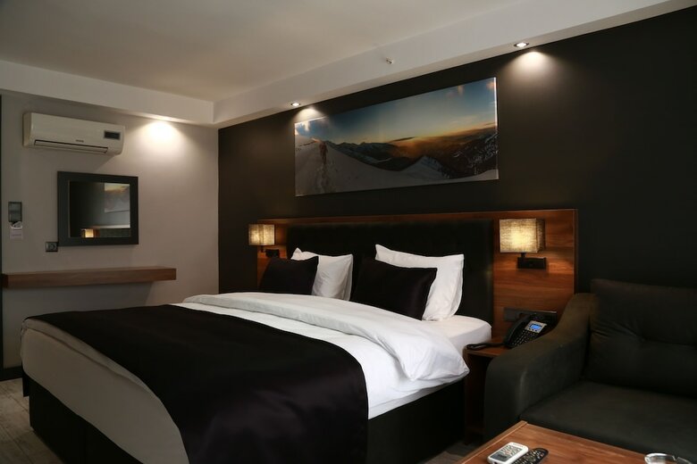 Hotel Azra Suite Otel