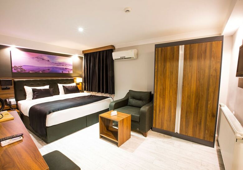 Hotel Azra Suite Otel