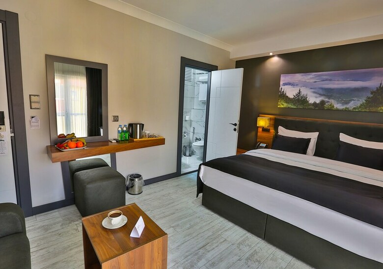 Hotel Azra Suite Otel