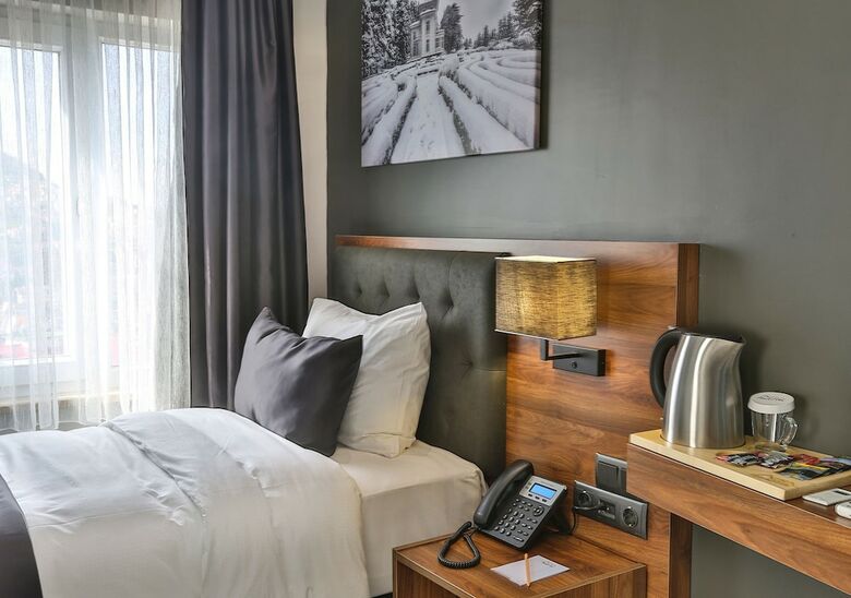 Hotel Azra Suite Otel